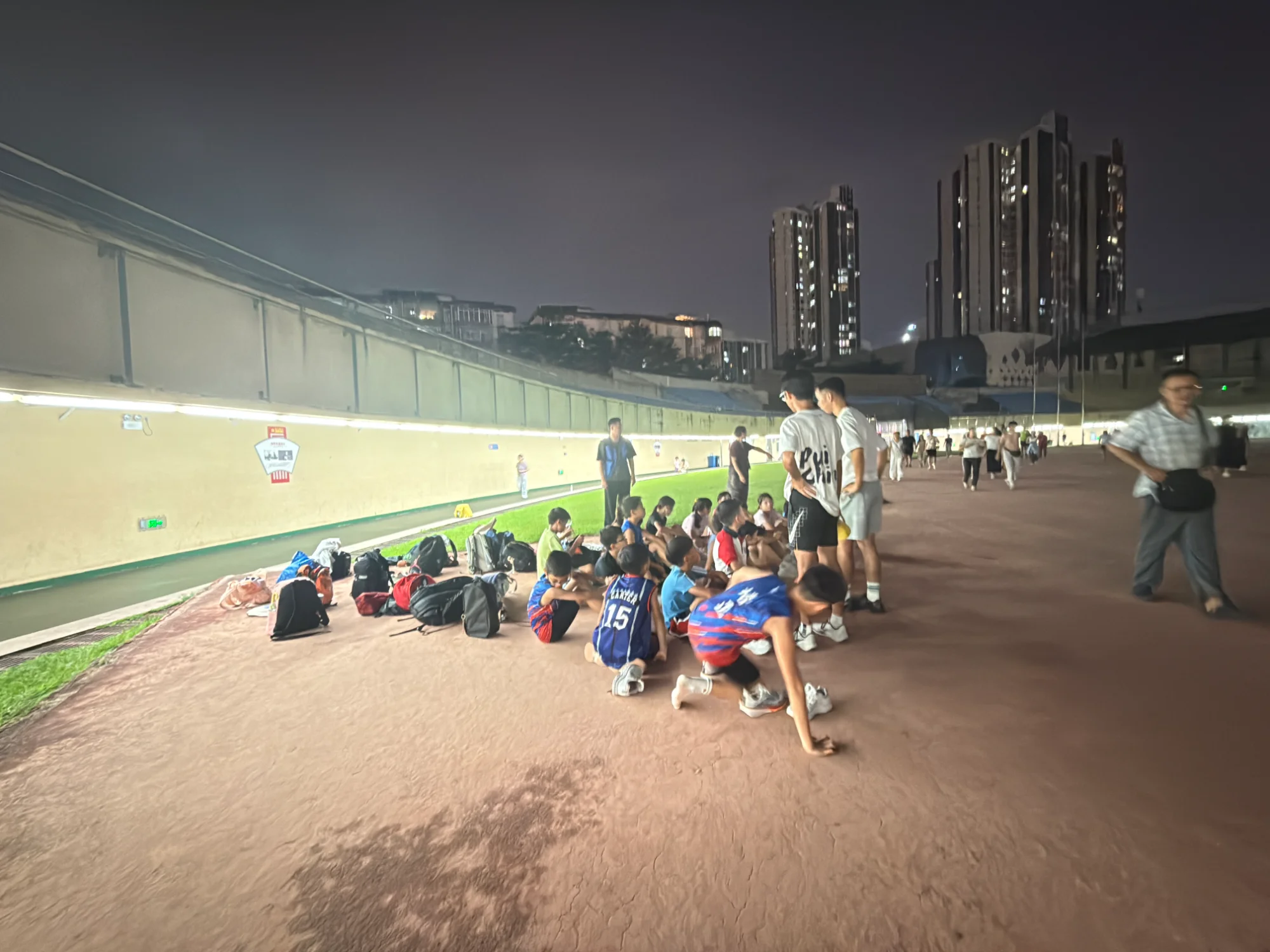 Maîtrise de l'excellence athlétique à Guangzhou – École primaire – 6