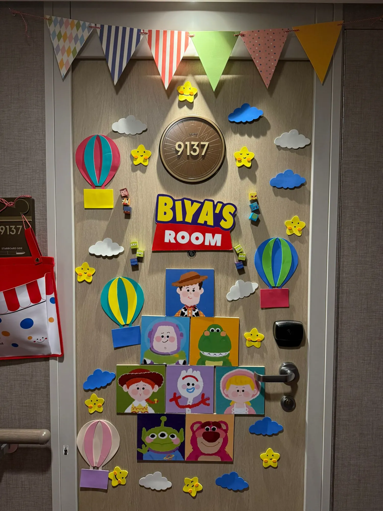 Decorate your own door!