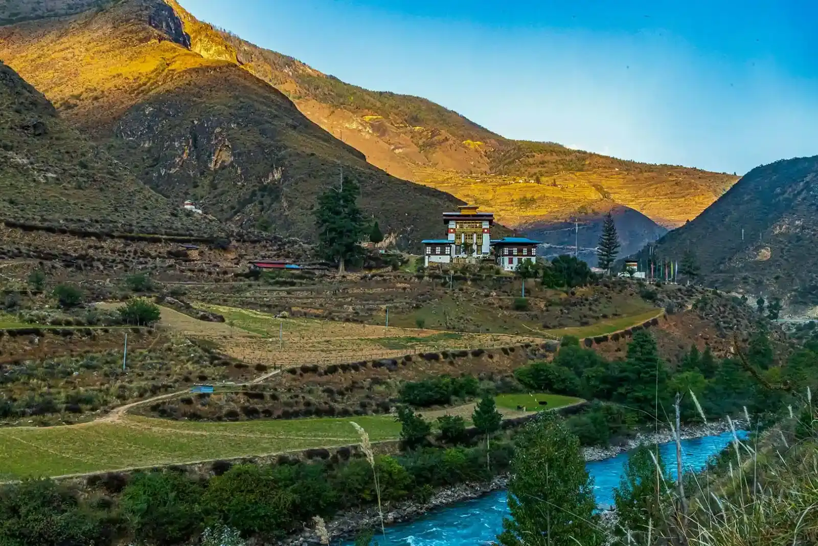 Tamchog Lhakang
