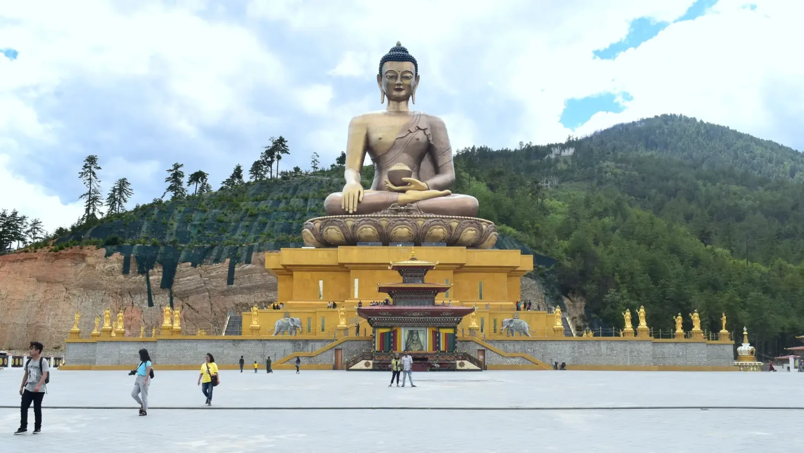 Buddha Dordenma (Shakyamuni Buddha)