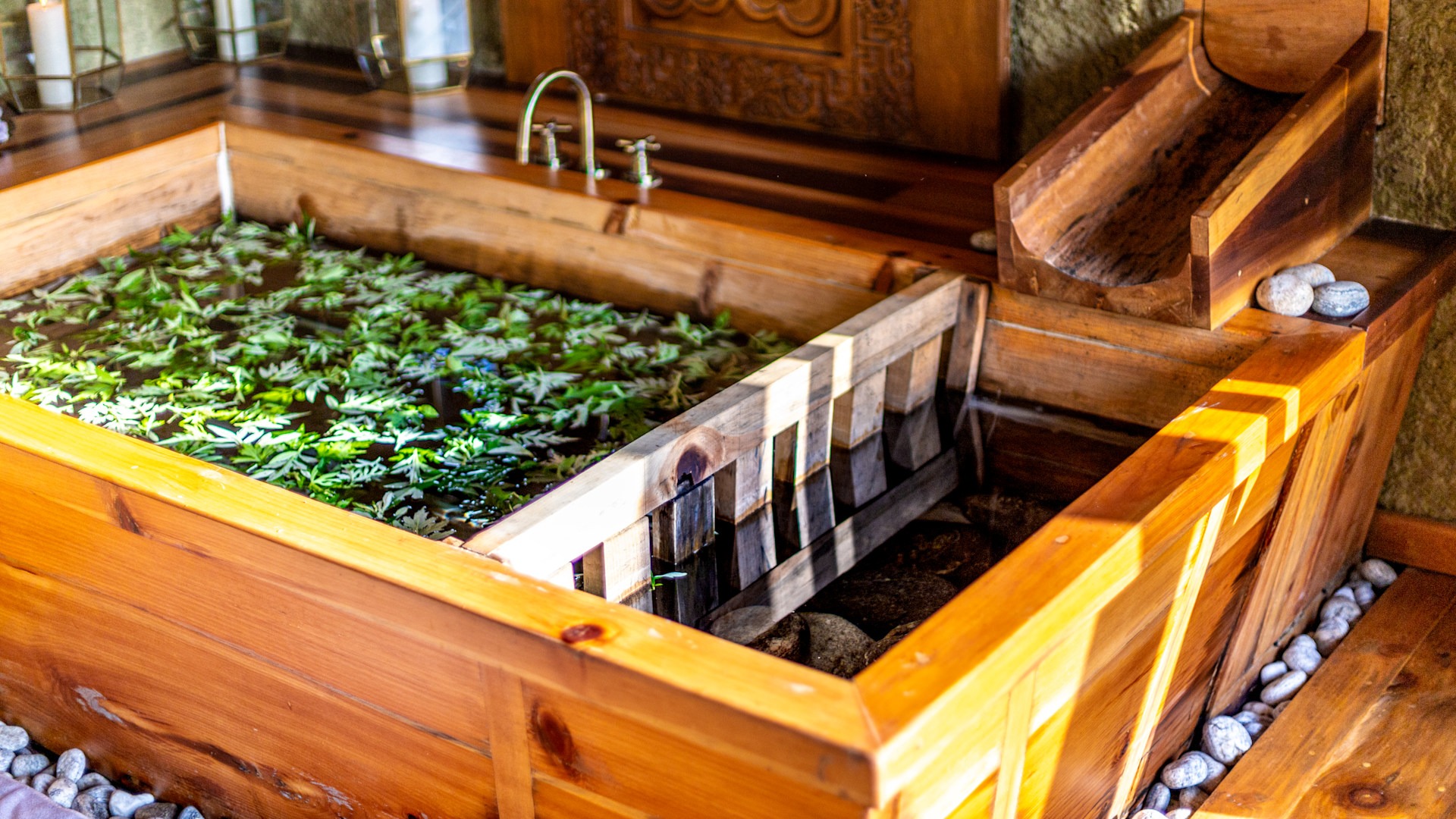 Traditional Hot Stone Bath