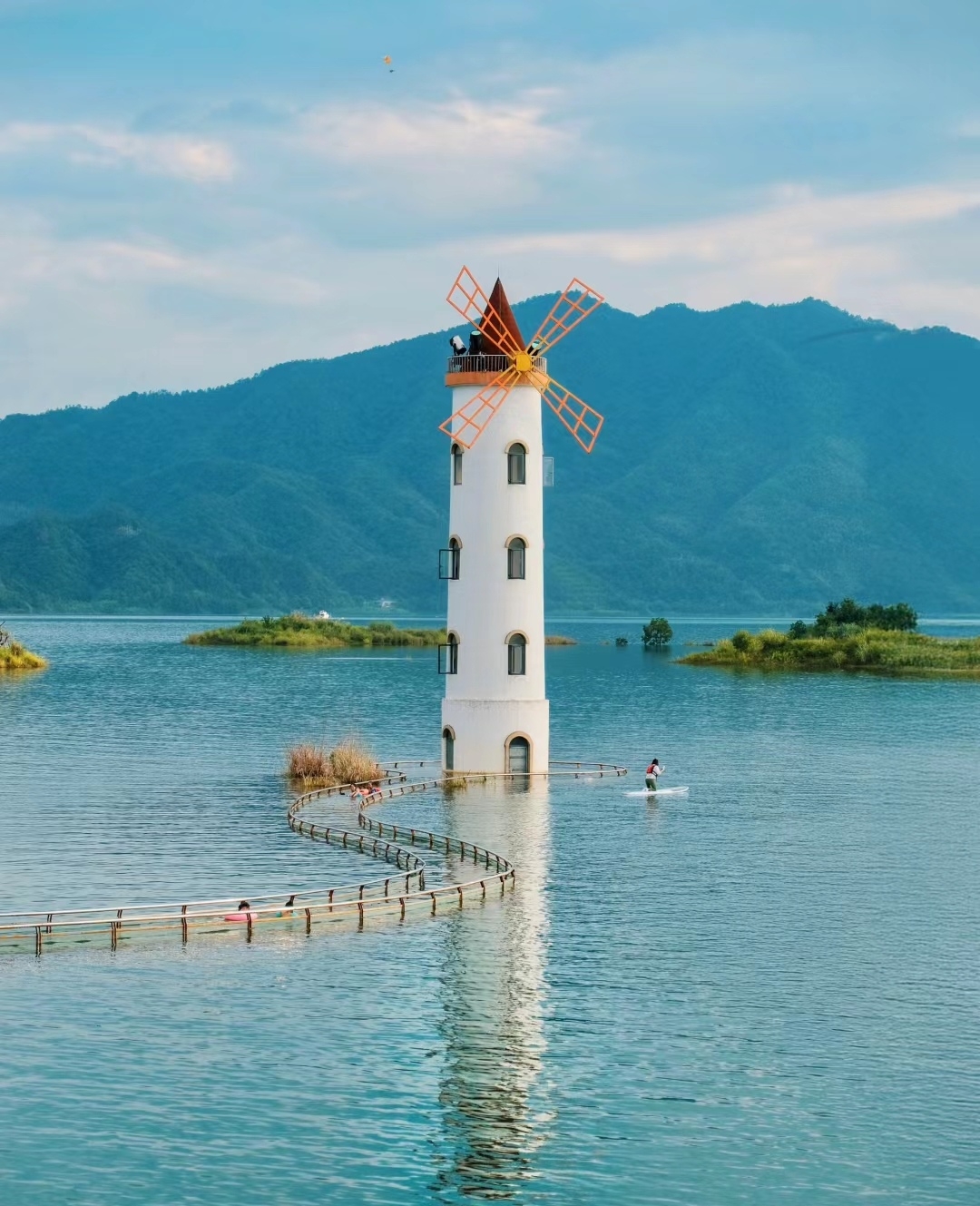 Heart of Qiandao Lighthouse